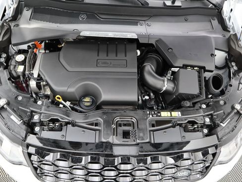 Used 2025 Land Rover Discovery Sport Dynamic SE image 30