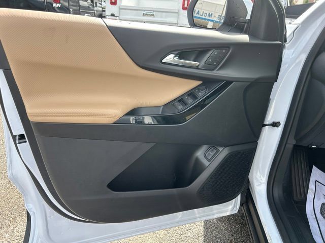 New 2027 Chevrolet Equinox ACTIV w/ Safety and Technology Package FWD image 11