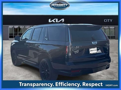 Used 2024 Cadillac Escalade Sport w/ LPO, ONYX Package AWD/4WD image 5