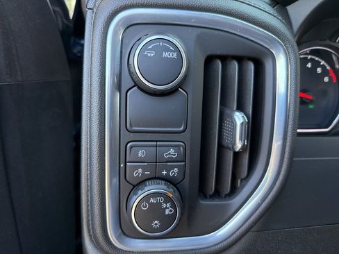 Used 2021 Chevrolet Silverado 1500 RST image 34