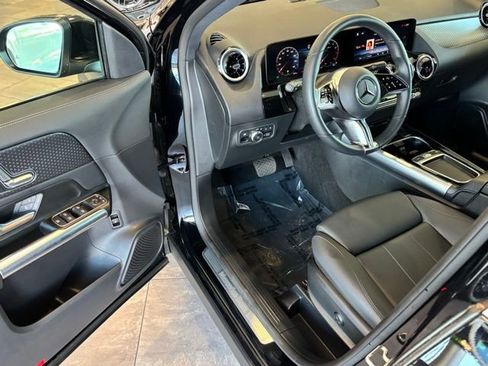 Certified 2025 Mercedes-Benz GLA 250 image 10