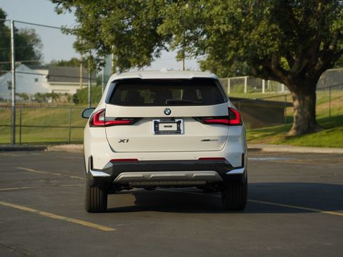 New 2026 BMW X1 xDrive28i w/ Convenience Package AWD/4WD image 8