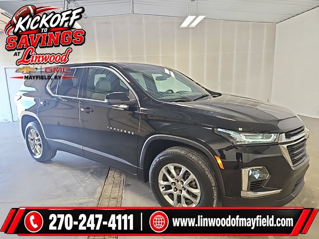 Used 2023 Chevrolet Traverse LS FWD image 1