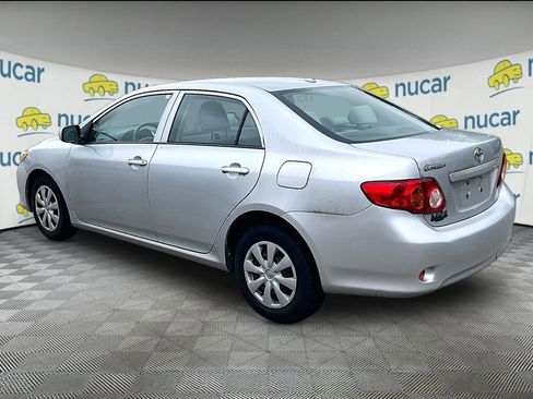 Used 2009 Toyota Corolla FWD image 3