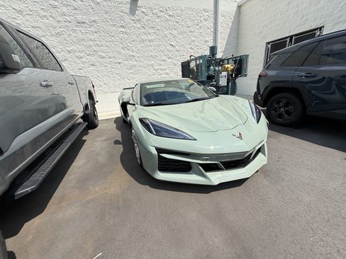 Used 2024 Chevrolet Corvette E-Ray w/ ZER Performance Package AWD/4WD image 2