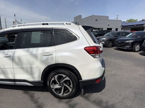 Used 2024 Subaru Forester Touring w/ Convenience Package AWD/4WD image 6