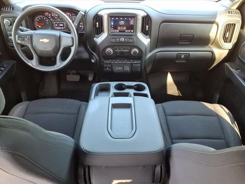 Used 2024 Chevrolet Silverado 2500 Custom w/ Custom Value Package image 21