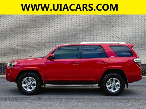 Used 2018 Toyota 4Runner SR5 RWD image 9