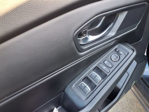 Used 2023 Honda Accord EX image 17