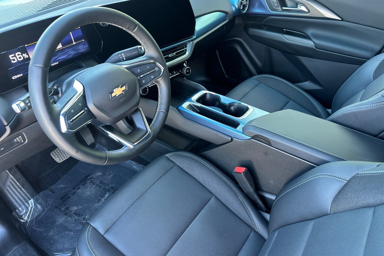 Used 2024 Chevrolet Equinox EV LT w/ LPO, All-Weather Mat Package FWD image 10