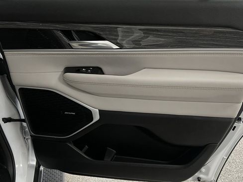 Used 2022 Jeep Wagoneer Series II image 56