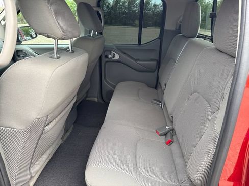 Used 2016 Nissan Frontier SV RWD image 14