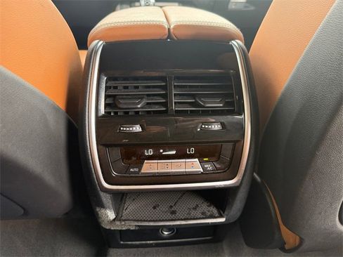Used 2022 BMW X5 sDrive40i w/ M Sport Package image 28
