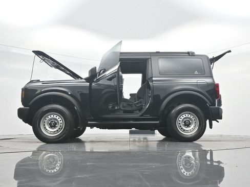 Used 2022 Ford Bronco 2-Door AWD/4WD image 42
