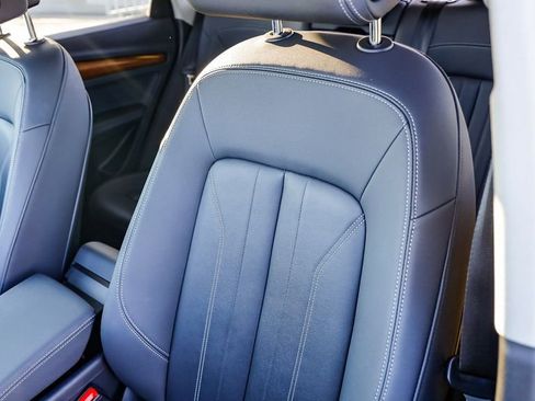 Used 2021 Audi Q5 e Premium Plus w/ Premium Plus Package image 26