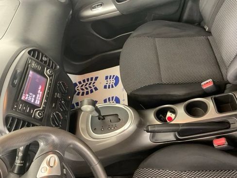 Used 2015 Nissan Juke S FWD image 21