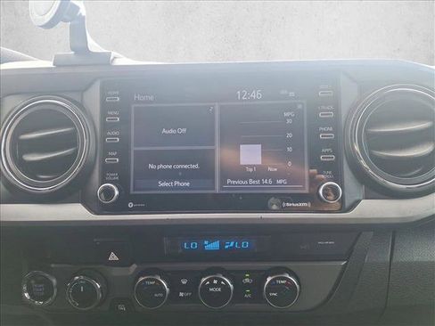 Used 2022 Toyota Tacoma TRD Off-Road image 13