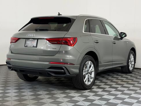 Certified 2025 Audi Q3 2.0T Premium w/ Convenience Package AWD/4WD image 9