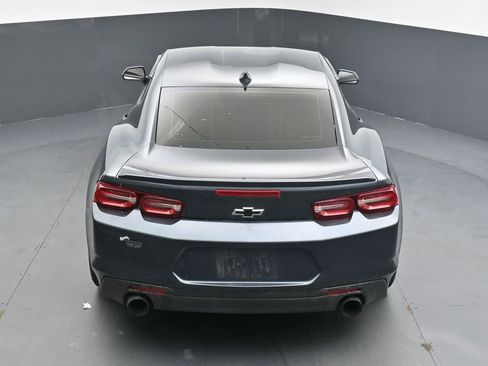 Used 2022 Chevrolet Camaro LT RWD image 16