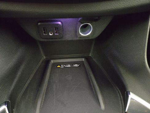 Certified 2023 Chevrolet Traverse LT FWD image 27