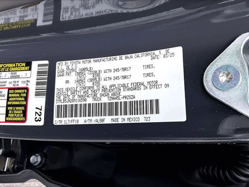 Used 2025 Toyota Tacoma SR5 AWD/4WD image 36