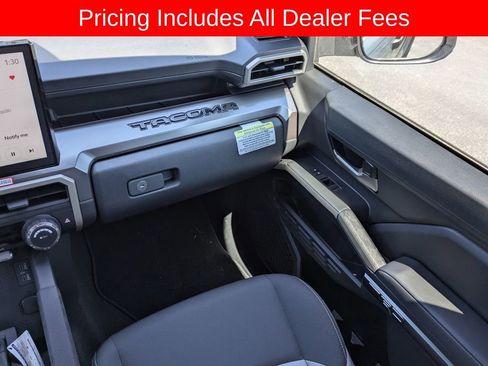 New 2025 Toyota Tacoma TRD Off-Road AWD/4WD image 18