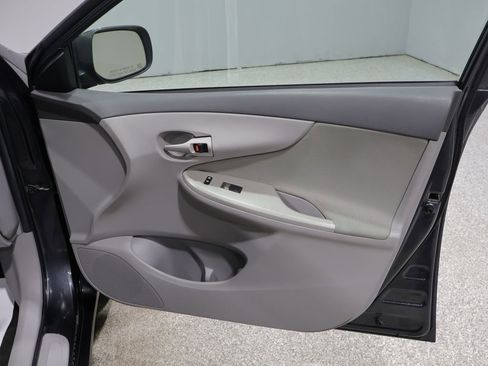 Used 2010 Toyota Corolla LE image 22