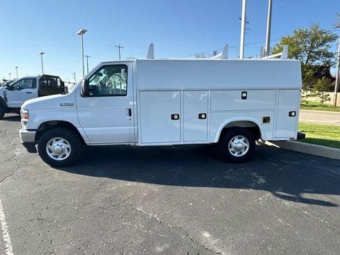 New 2025 Ford E-350 and Econoline 350 Super Duty w/ Power Equipment Group RWD image 7