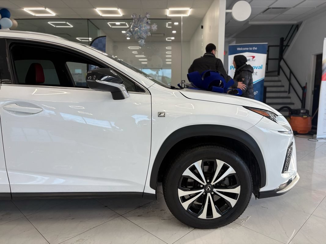 Used 2021 Lexus NX 300 F Sport w/ Accessory Package 2 AWD/4WD image 9