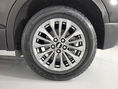 Certified 2025 Cadillac XT4 Premium Luxury image 10