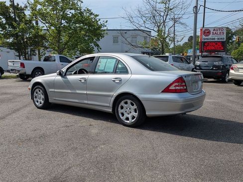 Used 2005 Mercedes-Benz C 240 4MATIC Sedan image 7