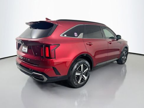 Used 2021 Kia Sorento S image 5