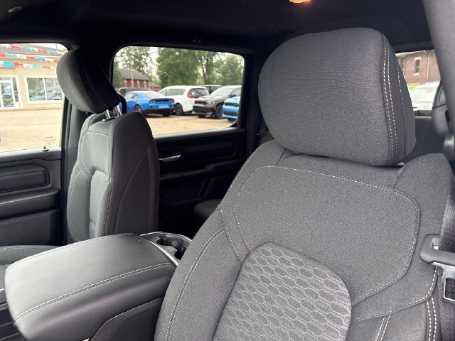 New 2026 RAM 1500 Express AWD/4WD image 10