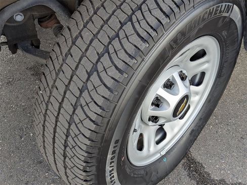 Certified 2023 Chevrolet Silverado 3500 W/T image 38