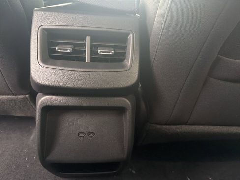 New 2026 Chevrolet Equinox EV LT image 24