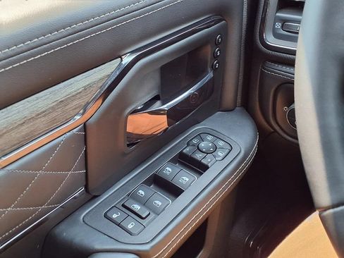 Certified 2025 RAM 3500 Limited AWD/4WD image 18