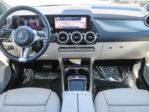 New 2026 Mercedes-Benz GLA 250 image 12