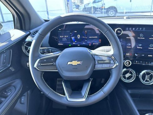 New 2026 Chevrolet Blazer EV LT image 11