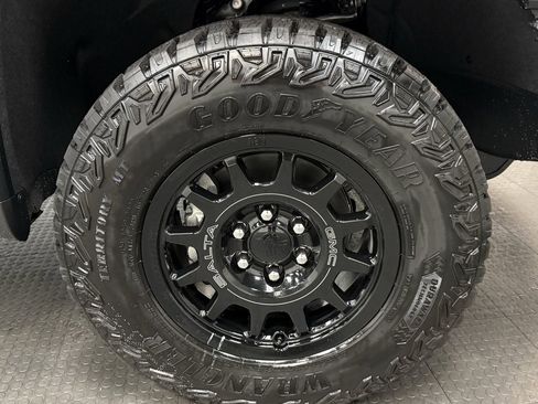 New 2026 GMC Sierra 1500 AT4X w/ AT4X AEV Edition image 12