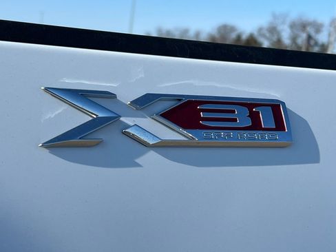 New 2026 GMC Sierra 2500 SLE w/ SLE Value Package; image 10