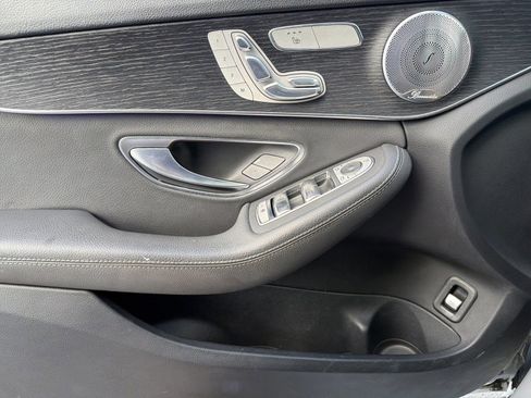 Used 2021 Mercedes-Benz C 300 Sedan image 21