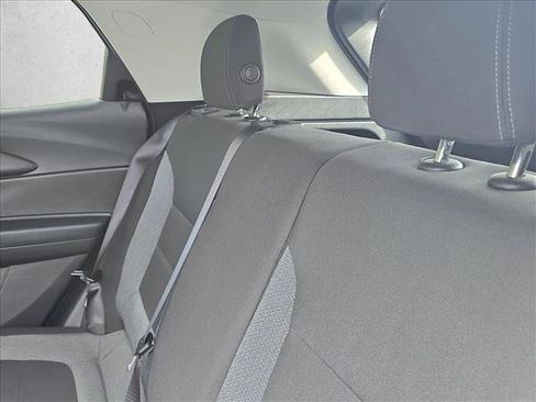 Used 2021 Chevrolet TrailBlazer LT w/ Convenience Package image 18