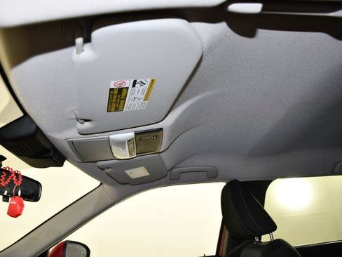 Used 2024 Mitsubishi Outlander ES AWD/4WD image 36