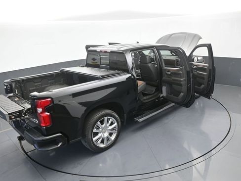 Used 2023 Chevrolet Silverado 1500 High Country w/ High Country Premium Package AWD/4WD image 92