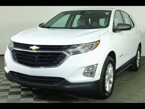 Used 2018 Chevrolet Equinox LS FWD image 1
