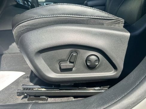 Used 2023 Jeep Compass Limited AWD/4WD image 14