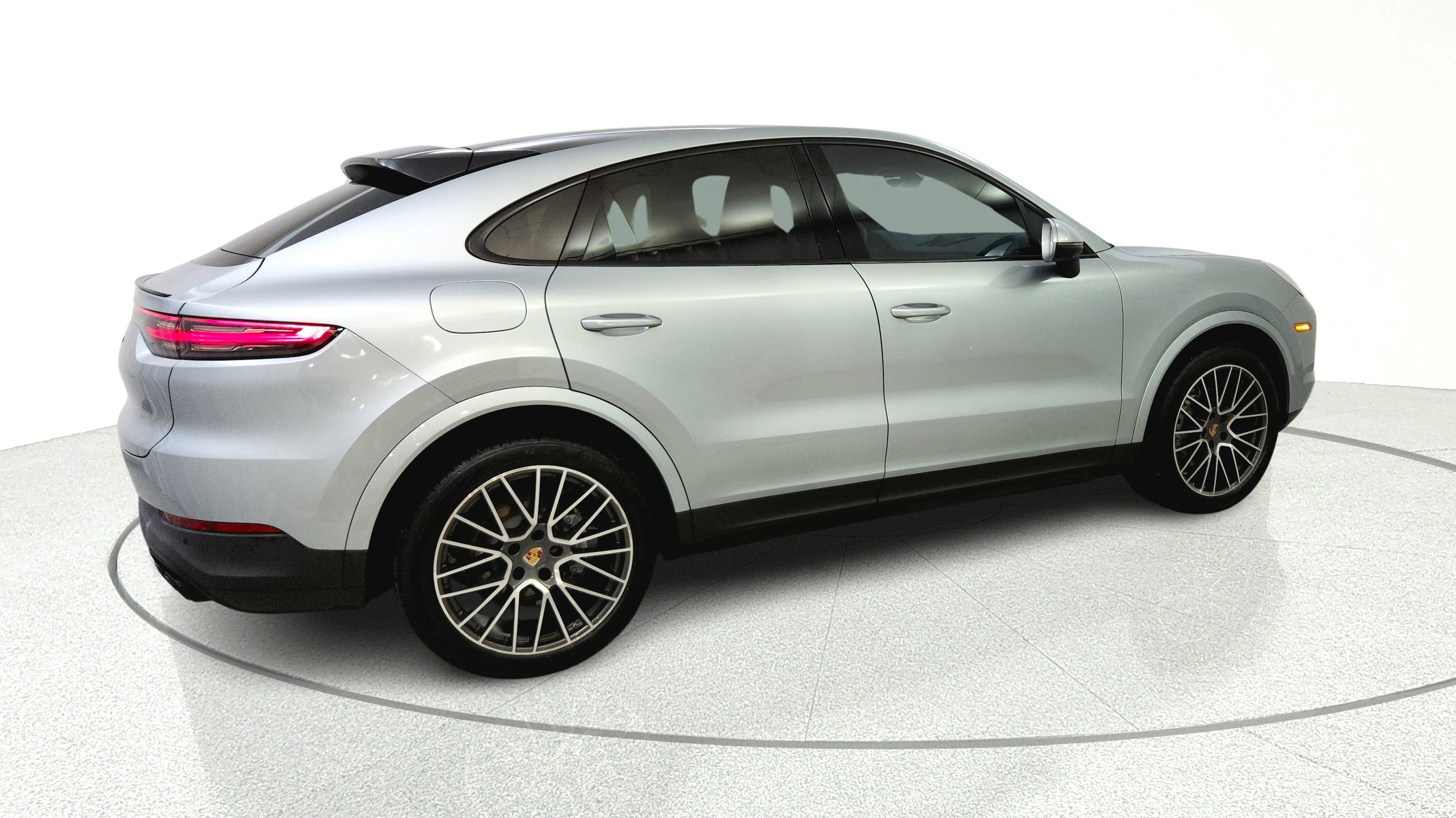 Used 2023 Porsche Cayenne Coupe AWD/4WD image 7