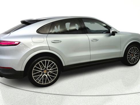 Used 2023 Porsche Cayenne Coupe AWD/4WD image 7