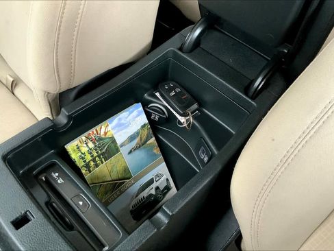 Used 2015 Jeep Cherokee Latitude w/ Comfort/Convenience Group FWD image 15