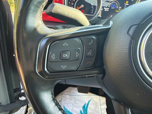 Used 2023 Jeep Gladiator Sport AWD/4WD image 36